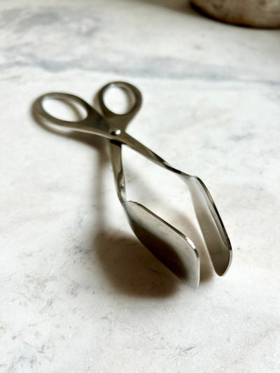 Tongs