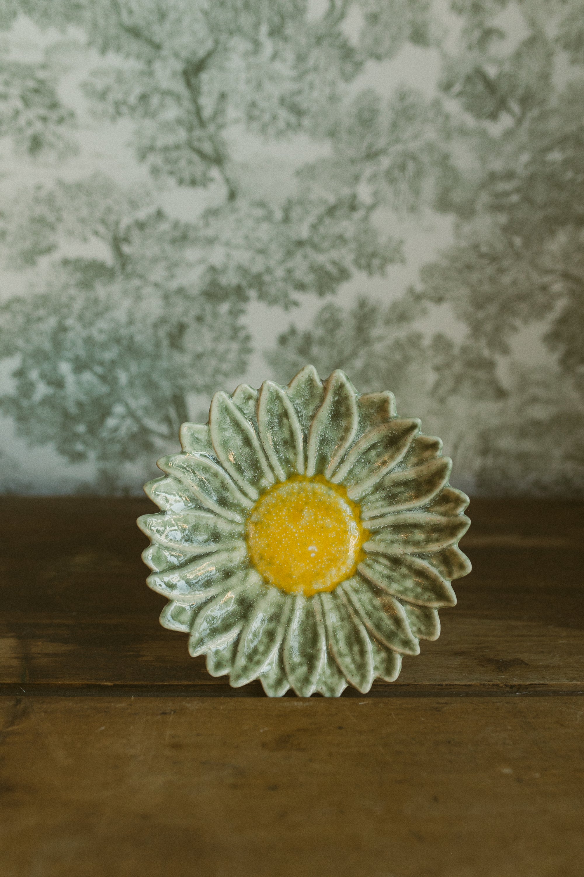 Stoneware Flower Shaped Plate