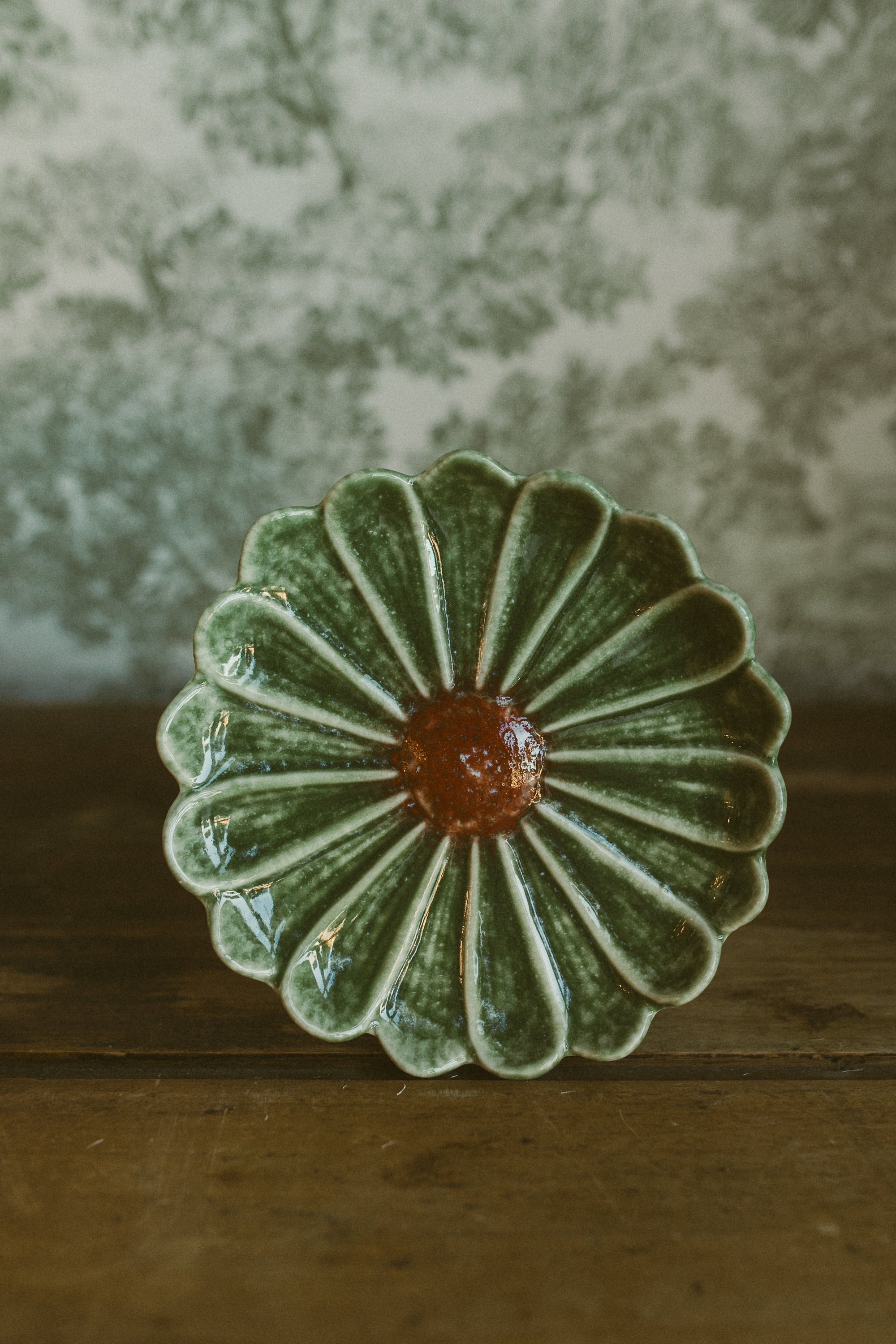 Stoneware Flower Shaped Plate